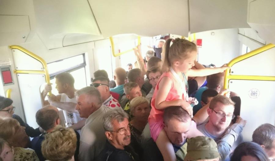 Klęska urodzaju w pociągu do Medzilaborzec [film]