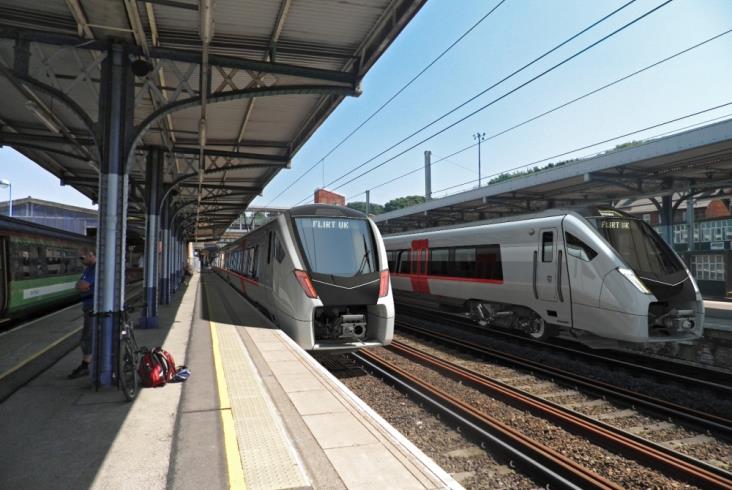 Stadler z największym zamówieniem dla Wielkiej Brytanii Stadler z największym zamówieniem dla Wielkiej Brytanii