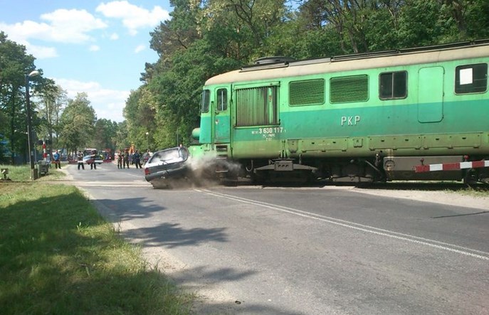 Wypadki na przejazdach. Zawsze można powiedzieć: gdyby… 