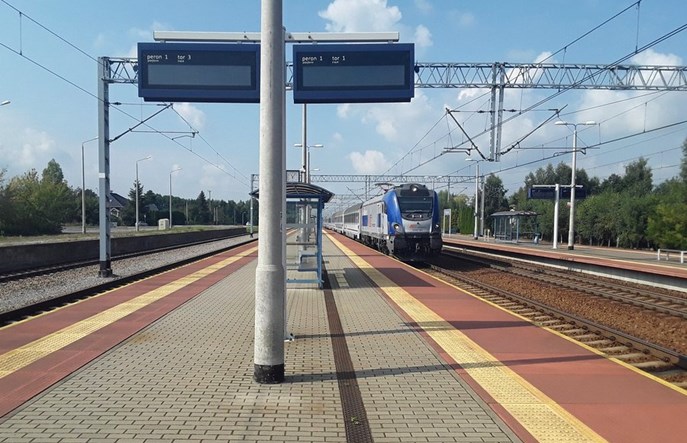PKP PLK zmodernizuje zmodernizowany peron w Ropczycach