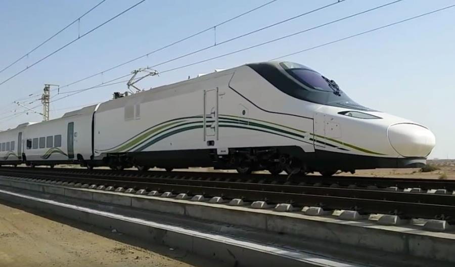 Renfe chce zatrudnić w Arabii Saudyjskiej 30 maszynistek. Zgłosiło się 28 tysięcy kobiet Renfe chce zatrudnić w Arabii Saudyjskiej 30 maszynistek. Zgłosiło się 28 tysięcy kobiet