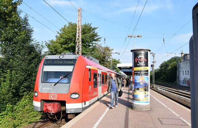 Bilet „helpukraine" w DB. W całych Niemczech uchodźcy z Ukrainy jeżdżą za darmo  