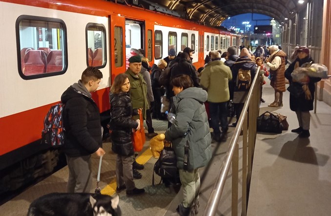 Koleje Wielkopolskie przywiozły uchodźców z Przemyśla
