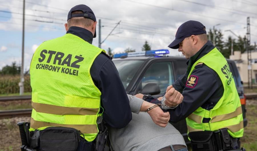 Fotopułapki pomagają przeciwdziałać kradzieżom sieci trakcyjnej Fotopułapki pomagają przeciwdziałać kradzieżom sieci trakcyjnej
