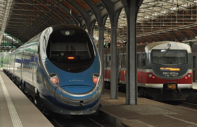 Pendolino z Warszawy do Wrocławia jedzie długo i jest drogie