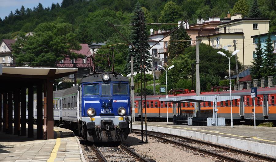 PKP Intercity sprzedaje swoje najstarsze lokomotywy EU07 PKP Intercity sprzedaje swoje najstarsze lokomotywy EU07
