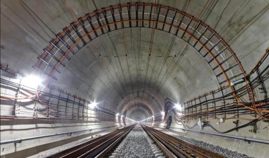 Rosjanie zaatakowali kolejowy Tunel Beskidzki Rosjanie zaatakowali kolejowy Tunel Beskidzki