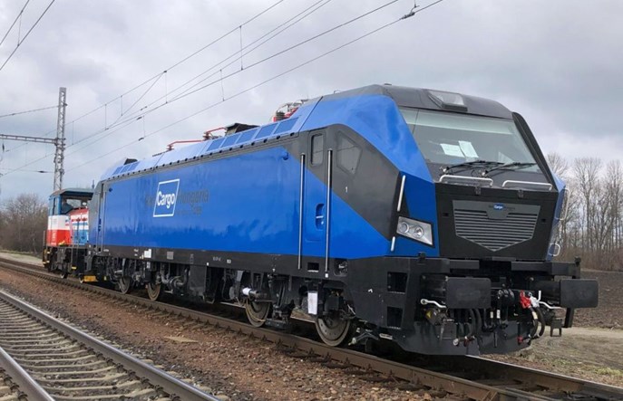 Chińczycy chcą dostarczyć lokomotywy PKP Intercity