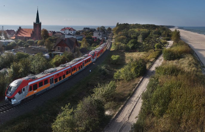 100 dodatkowych połączeń Polregio na wakacje