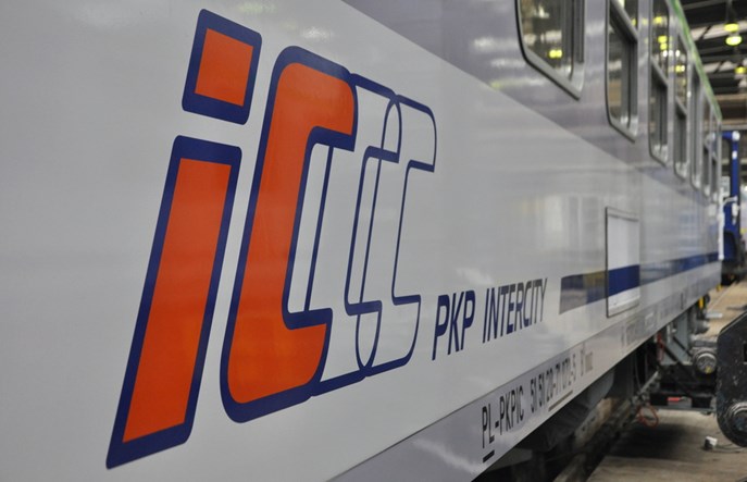 Więcej biletomatów PKP Intercity na polskich stacjach