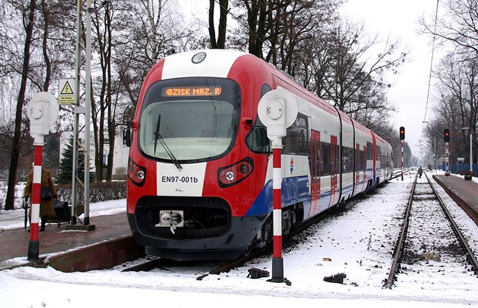 Polskie koleje coraz punktualniejsze