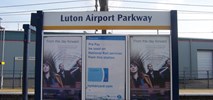 Lotnisko Londyn-Luton stawia na kolej