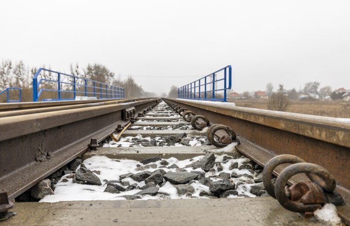 Podkarpackie: Remont dwóch mostów w Uhercach na linii do Chyrowa