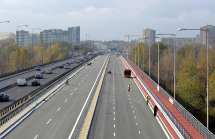 Warszawa: Korki na moście "Grota". Tyle samo pasów, co przed otwarciem