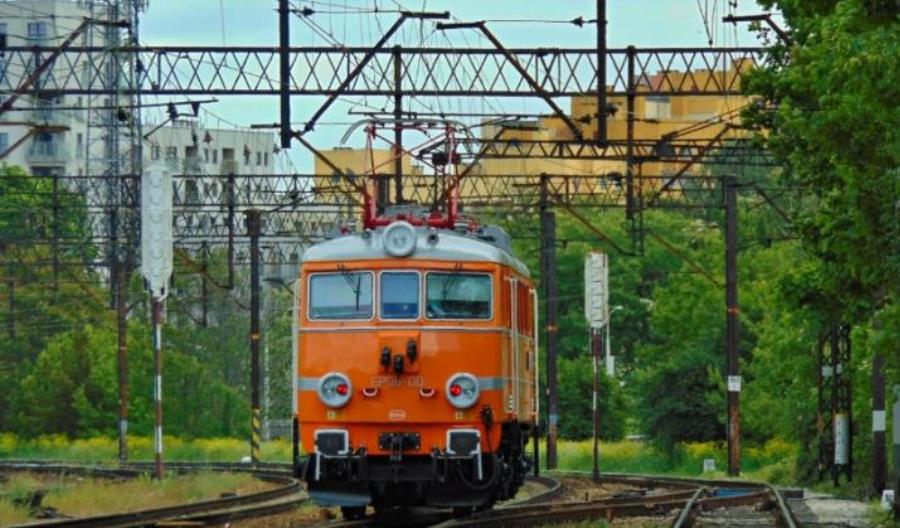 Drugi przetarg na naprawy i przegląd lokomotyw EP08 nie przyniósł efektów Drugi przetarg na naprawy i przegląd lokomotyw EP08 nie przyniósł efektów