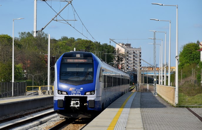 Pięć firm chce sprzedać PKP Intercity system planowania rozkładu jazdy