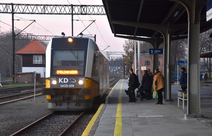 Na całym Dolnym Śląsku bez komunikacji zastępczej. Przez chwilę