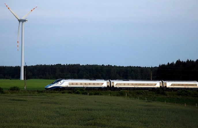PKP Intercity: Będzie dodatkowa pula tanich biletów. Pendolino od 49 złotych