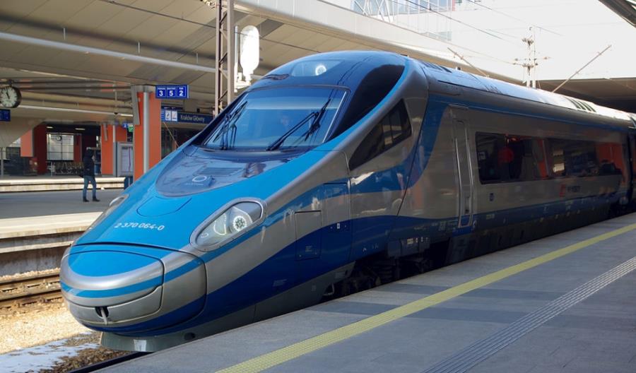 Pendolino do Wilna? PKP Intercity dużo ostrożniejsze niż Ministerstwo Infrastruktury Pendolino do Wilna? PKP Intercity dużo ostrożniejsze niż Ministerstwo Infrastruktury