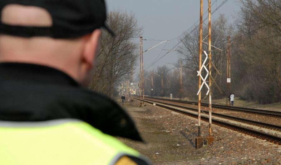 Lokomotywa najechała na skład towarowy w Szczecinie Podjuchach Lokomotywa najechała na skład towarowy w Szczecinie Podjuchach