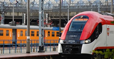 Rekordowe przewozy na kolei w 2022 roku. Pociąg wybrało 342 mln pasażerów