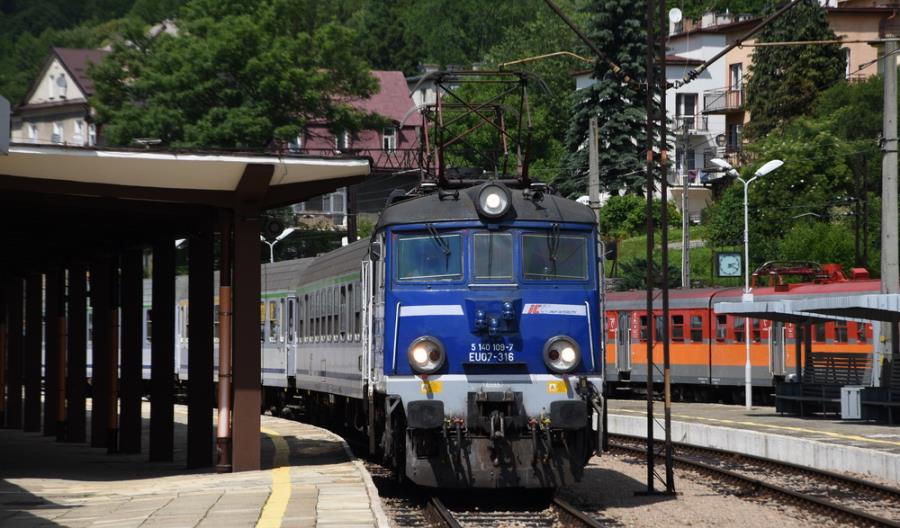 Koszt napraw i przeglądów lokomotyw EP07 z PKP Intercity bardzo wysoki Koszt napraw i przeglądów lokomotyw EP07 z PKP Intercity bardzo wysoki