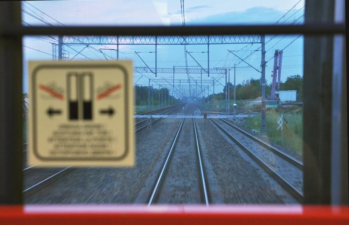 Niewypał przy torach pod Sochaczewem. Duże utrudnienia w ruchu pociągów