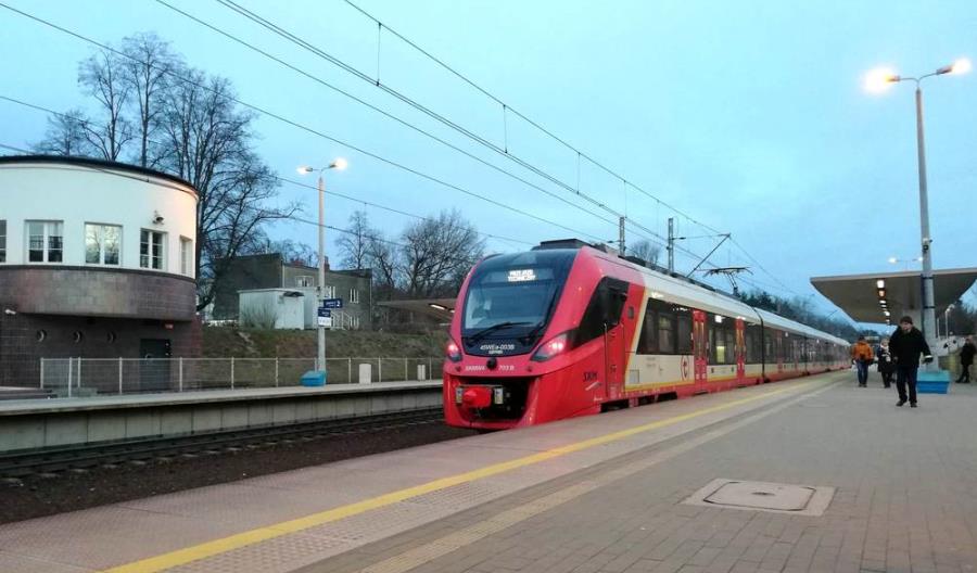 Nie najlepszy start połączeń SKM do Piaseczna. Choć frekwencja dopisuje Nie najlepszy start połączeń SKM do Piaseczna. Choć frekwencja dopisuje