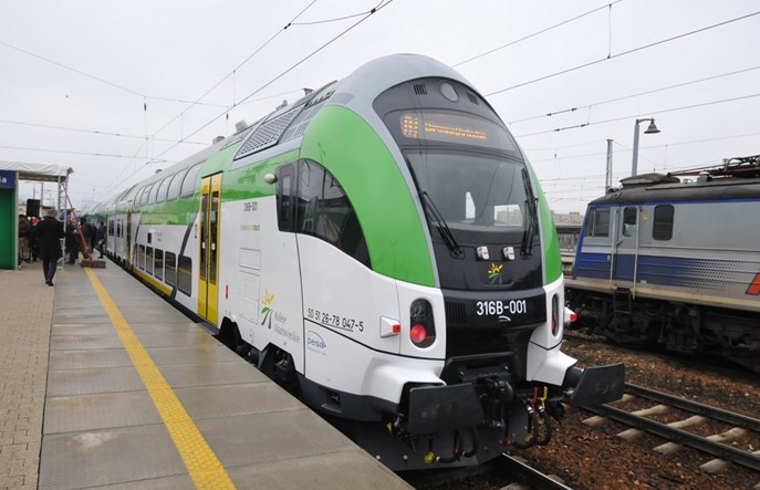 Pierwsze naprawy P4 wagonów piętrowych Pesa Sundeck