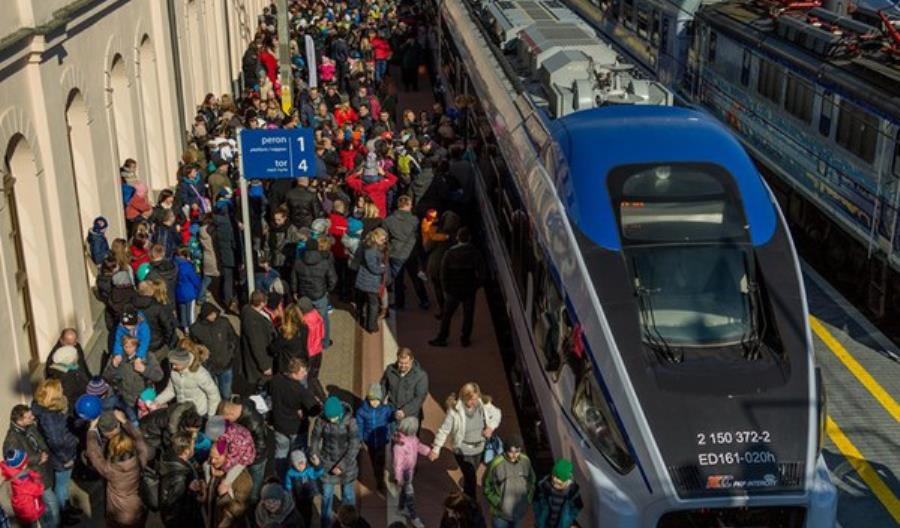 Na początku roku wzrosła liczba pasażerów kolei Na początku roku wzrosła liczba pasażerów kolei