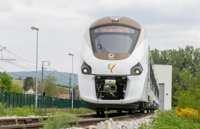 Hiszpański CAF zbuduje we Francji pociągi dla Afryki