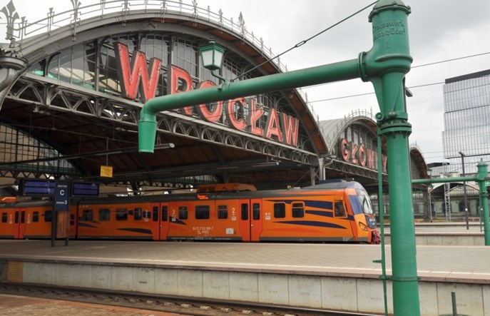 PLK ze stanowiskiem w sprawie przyszłości kolejowego węzła wrocławskiego