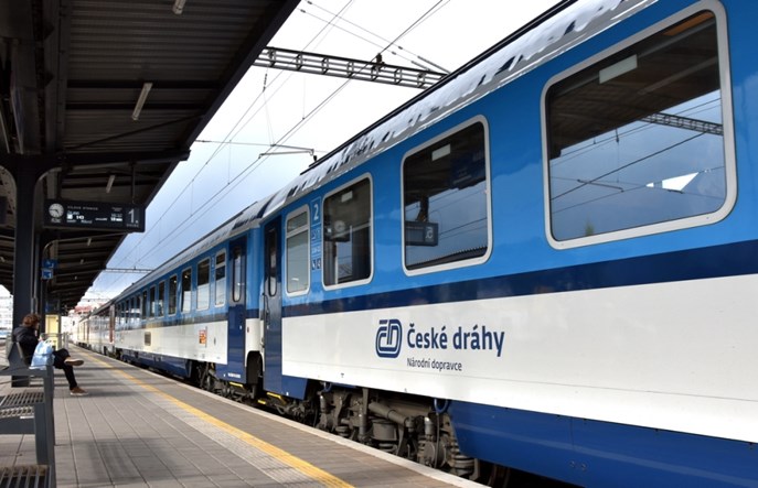 Czesi i Słowacy ze świetnymi i tanimi kolejowymi biletami na lato