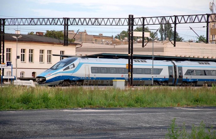 Ulga dla honorowych dawców krwi w PKP Intercity do końca roku (aktualizacja)