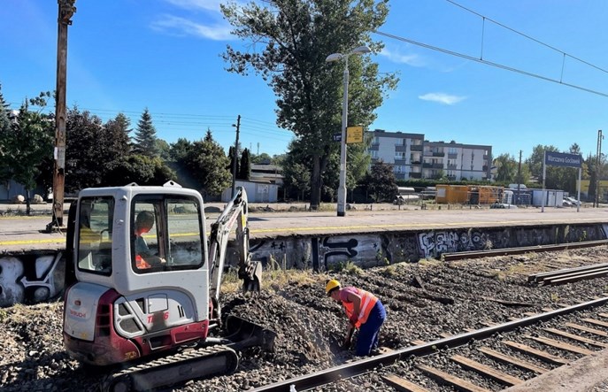 IC Chełmianin zderzył się z koparką, IC Baczyński wyprawiony w złym kierunku