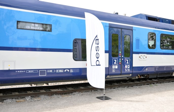 Pesa rozpoczęła budowę pociągów dla Ghany!