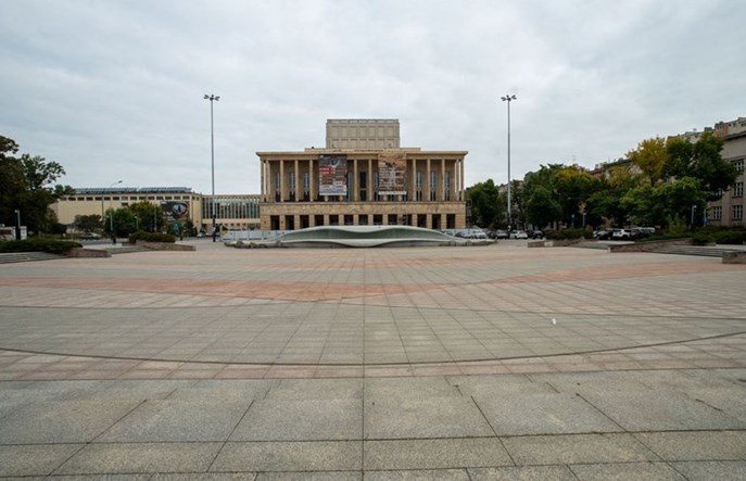 Łódź rezygnuje z parkingu podziemnego pod pl. Dąbrowskiego