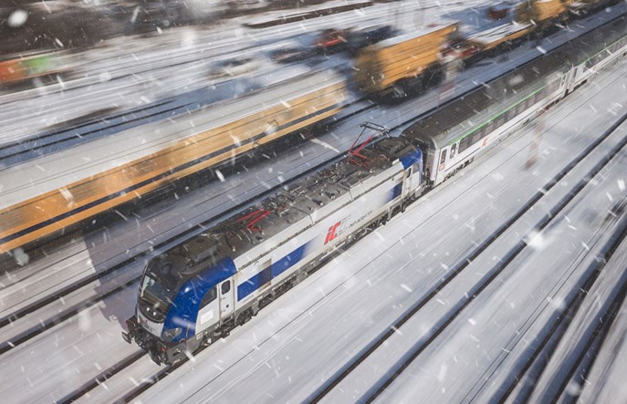 Ponad miliard złotych dla PKP Intercity z funduszy UE. Są duże opóźnienia