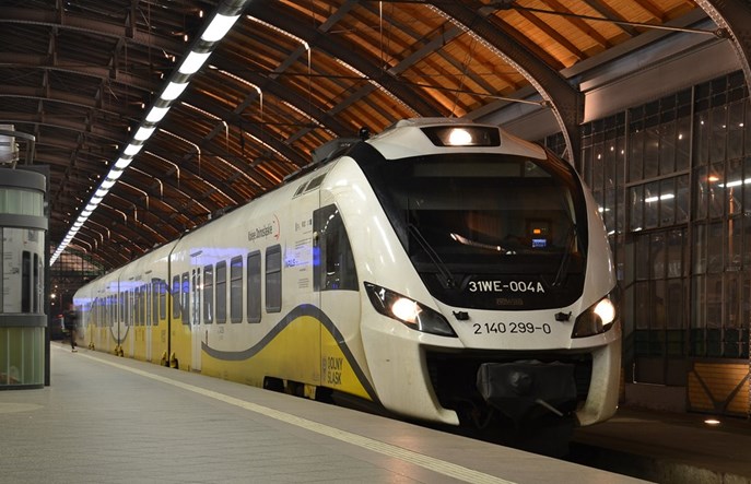 Poole taborowe coraz bardziej rozgrzewają branżę kolejową