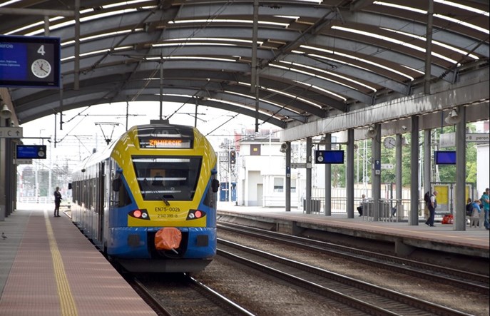 Paraliż stacji kolejowej w Katowicach. Alarm bombowy