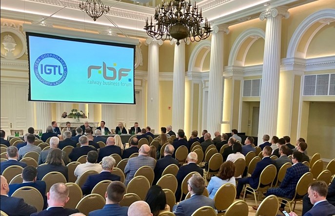 Spotkanie branży z rządem i spółkami PKP. Zmiany w Funduszu Kolejowym?   