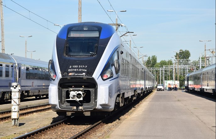 PKP Intercity: Darty i Gamy muszą jeździć więcej. Co z hybrydami?