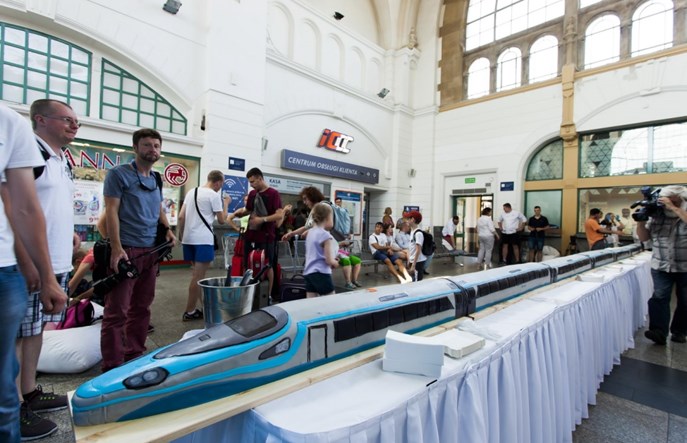 10 mln km pociągów Pendolino w barwach PKP Intercity