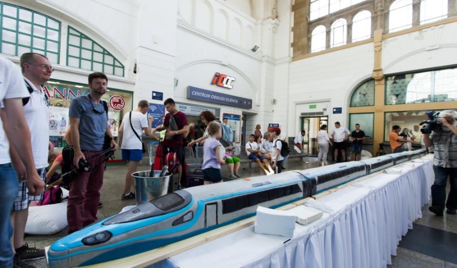 10 mln km pociągów Pendolino w barwach PKP Intercity 10 mln km pociągów Pendolino w barwach PKP Intercity