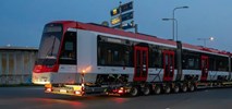 Pierwszy tramwaj Tina od Stadlera dotarł do Hagi 