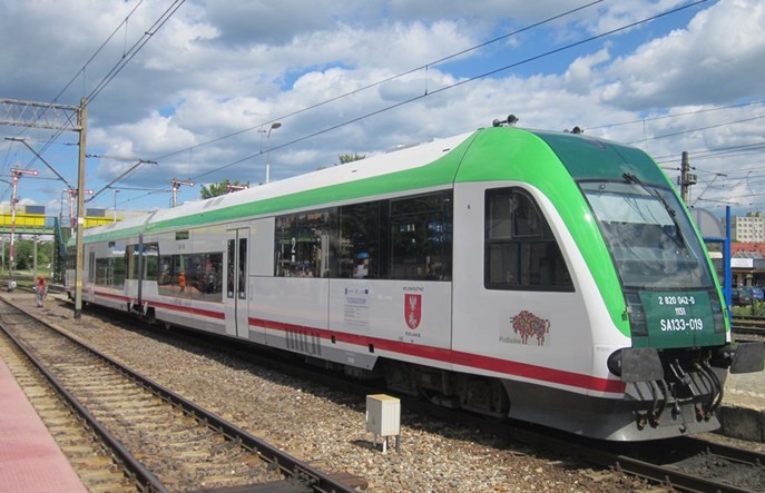 Podlaskie: Polregio powinno skierować do Białegostoku dodatkowy tabor 