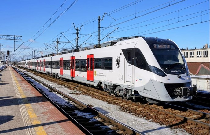 PKP SKM: Nieco więcej podróżnych i wreszcie nowy tabor 