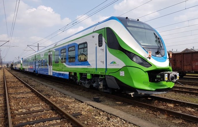 Podkarpackie: Pojazdy spalinowe na liniach zelektryfikowanych. Brakuje taboru elektrycznego 