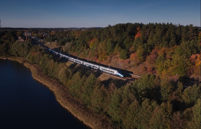 PKP Intercity: 1,66 mln pasażerów w długi weekend 