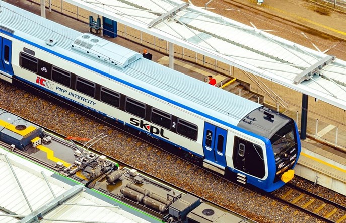 MI: Start pociągów Warszawa – Łomża uzależniony od dostaw taboru 